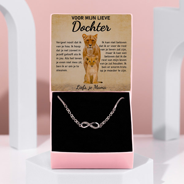 LILLIA_CRYSTALBRACELET