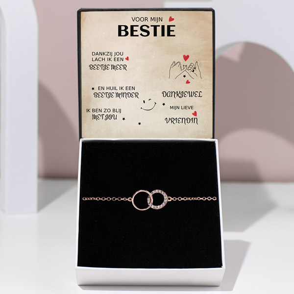ASHE_FOREVERBRACELET_17.9.2024_NASTJA_NL_1000x1000px_V3.jpg